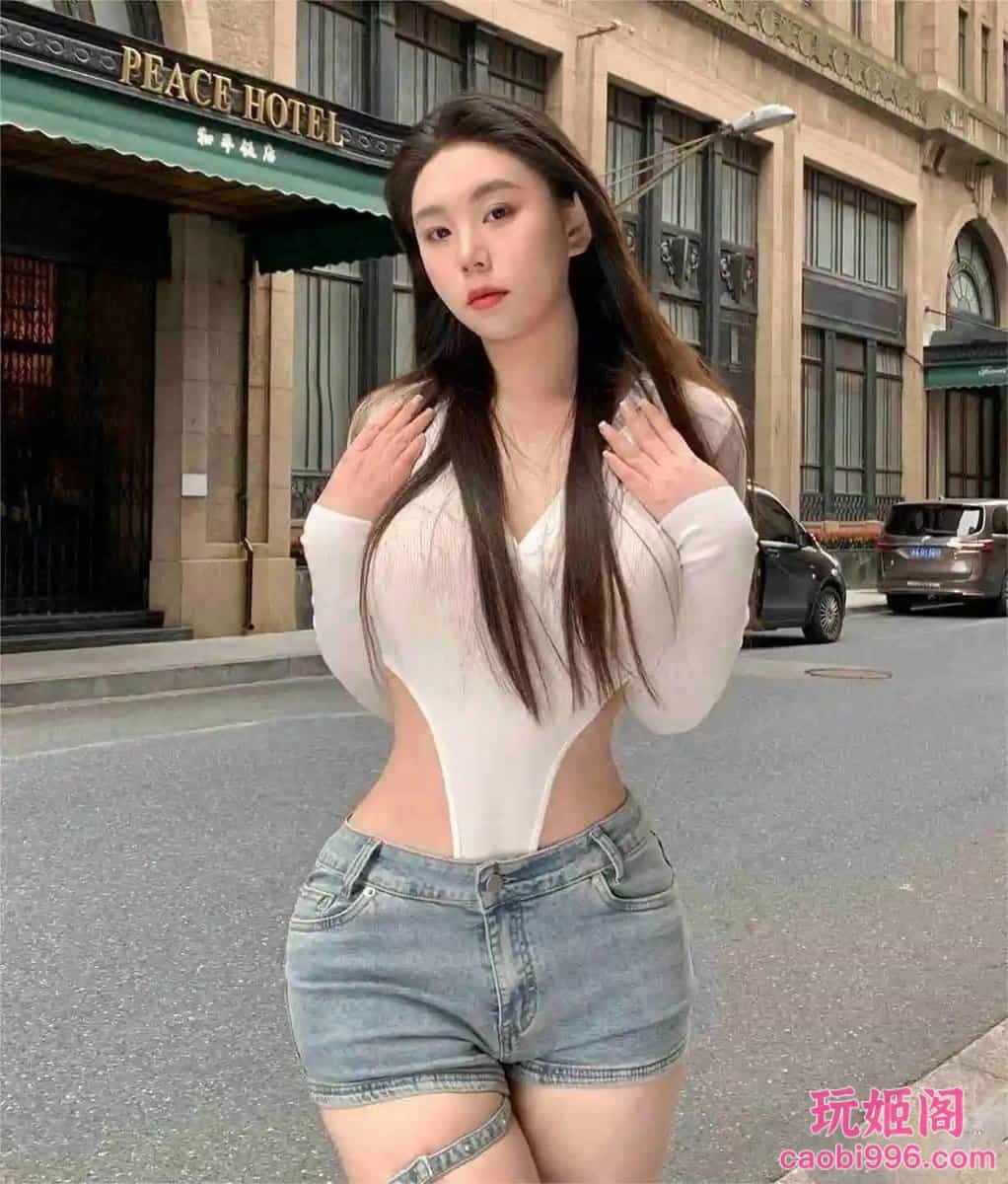 【贵阳】巨乳性感骚女