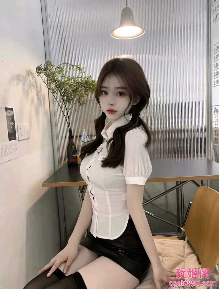 【咸阳】甜美嫩妹制服诱惑