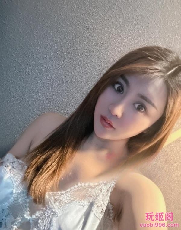 【沈阳】穿白内衣的朵朵