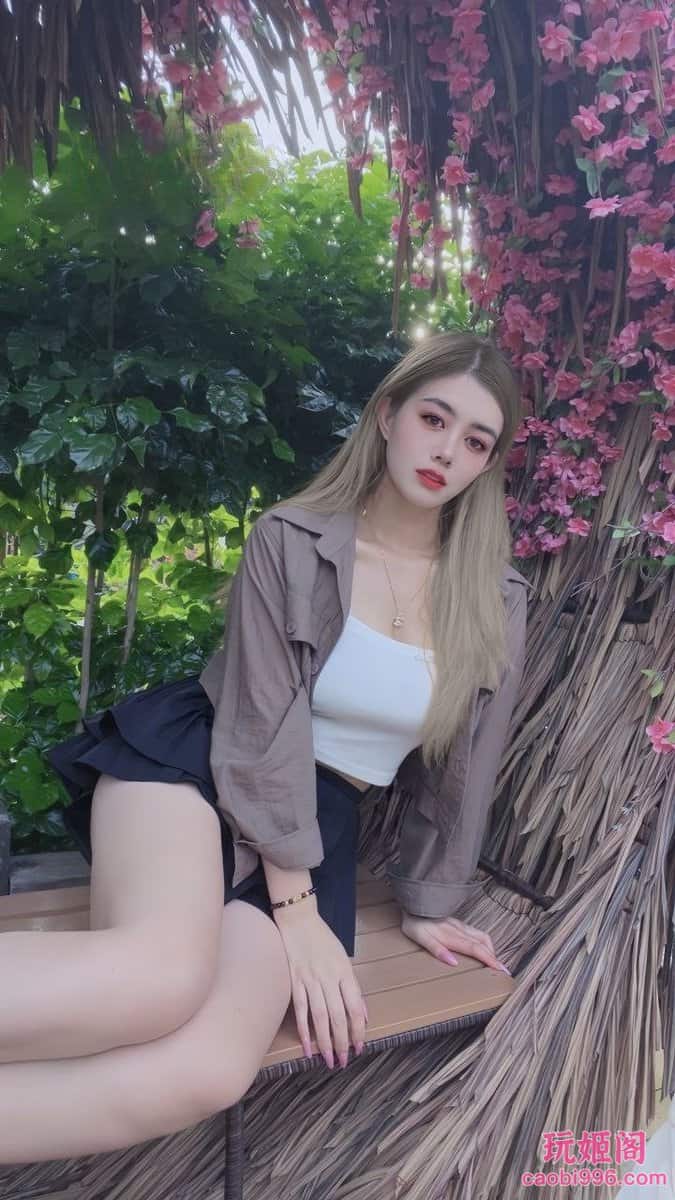 【乌鲁木齐】新疆高挑大美女