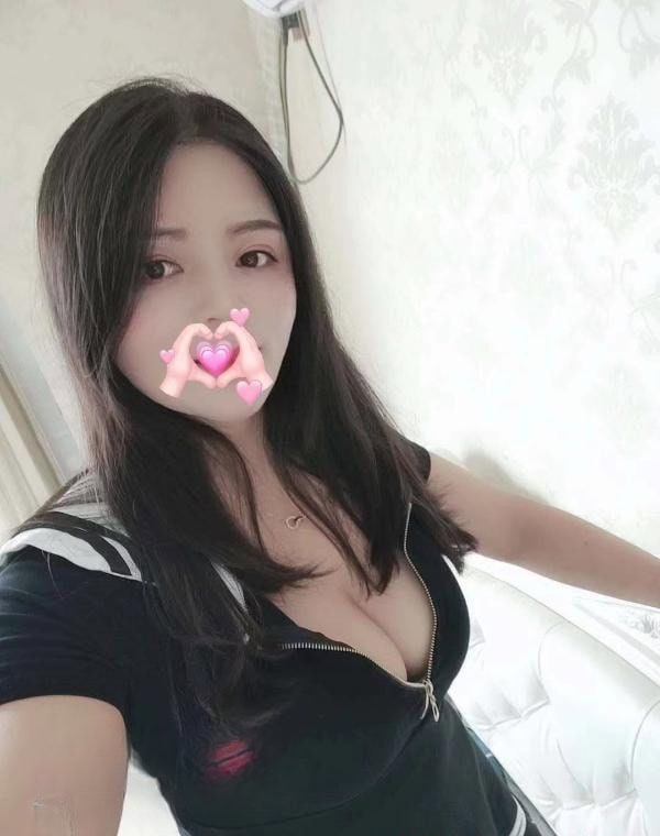 【芜湖】湾址区的大奶妹