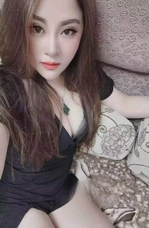 【柳州】可以一字马的妹子