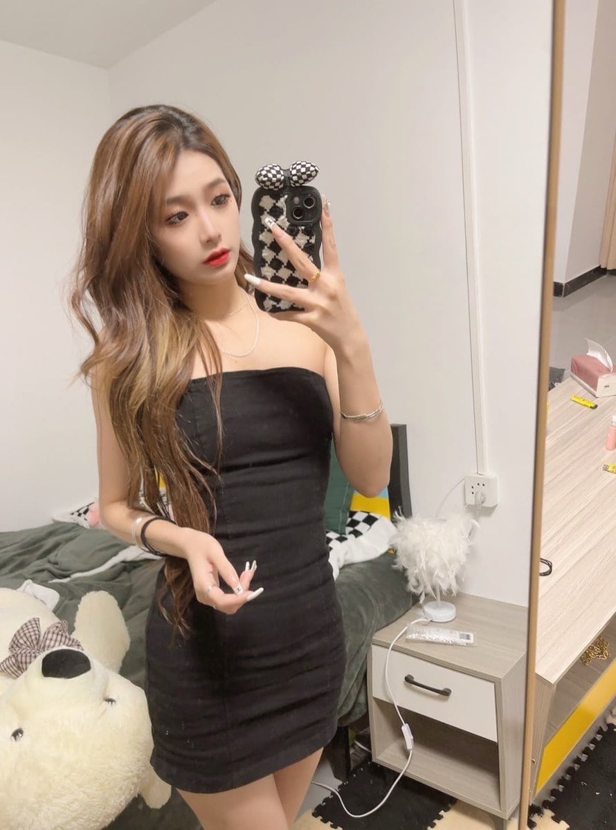 【三亚】肤白貌美口活好配合度高嫩妹