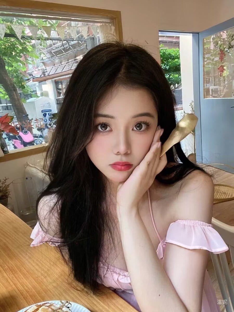 【无锡】万达刚下海嫩妹