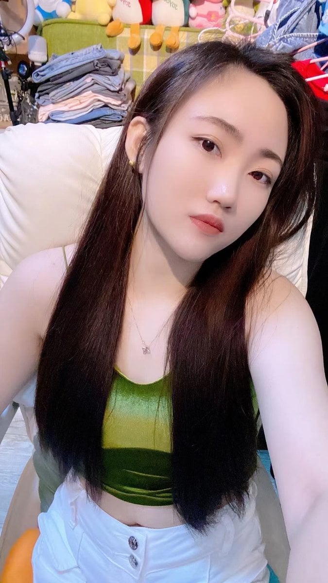 【上海】静安巨乳丰臀少妇